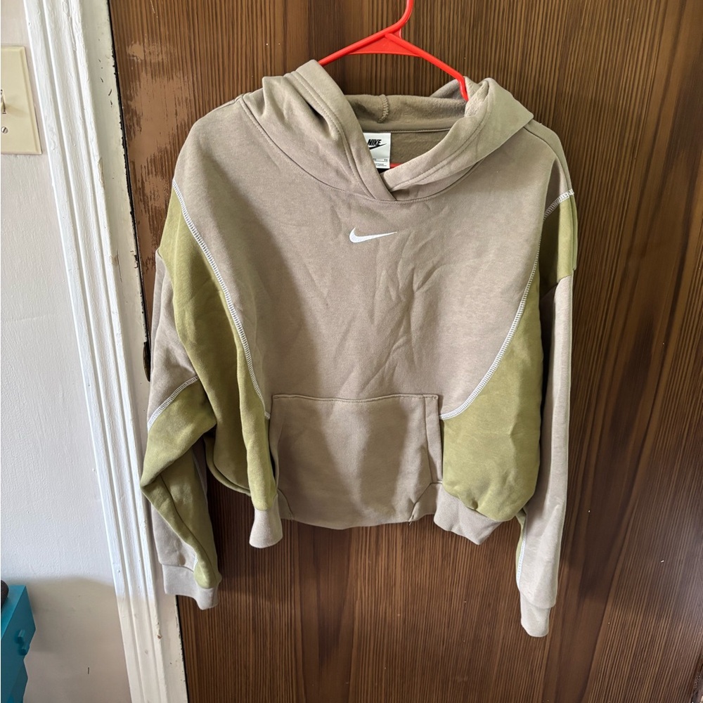 Nike Women's cropped Hoodie